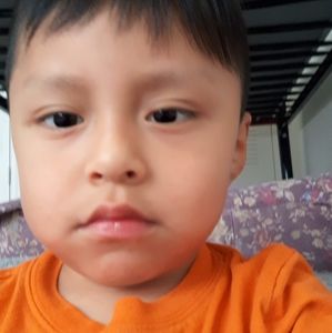 Meet your Posher, Yoly